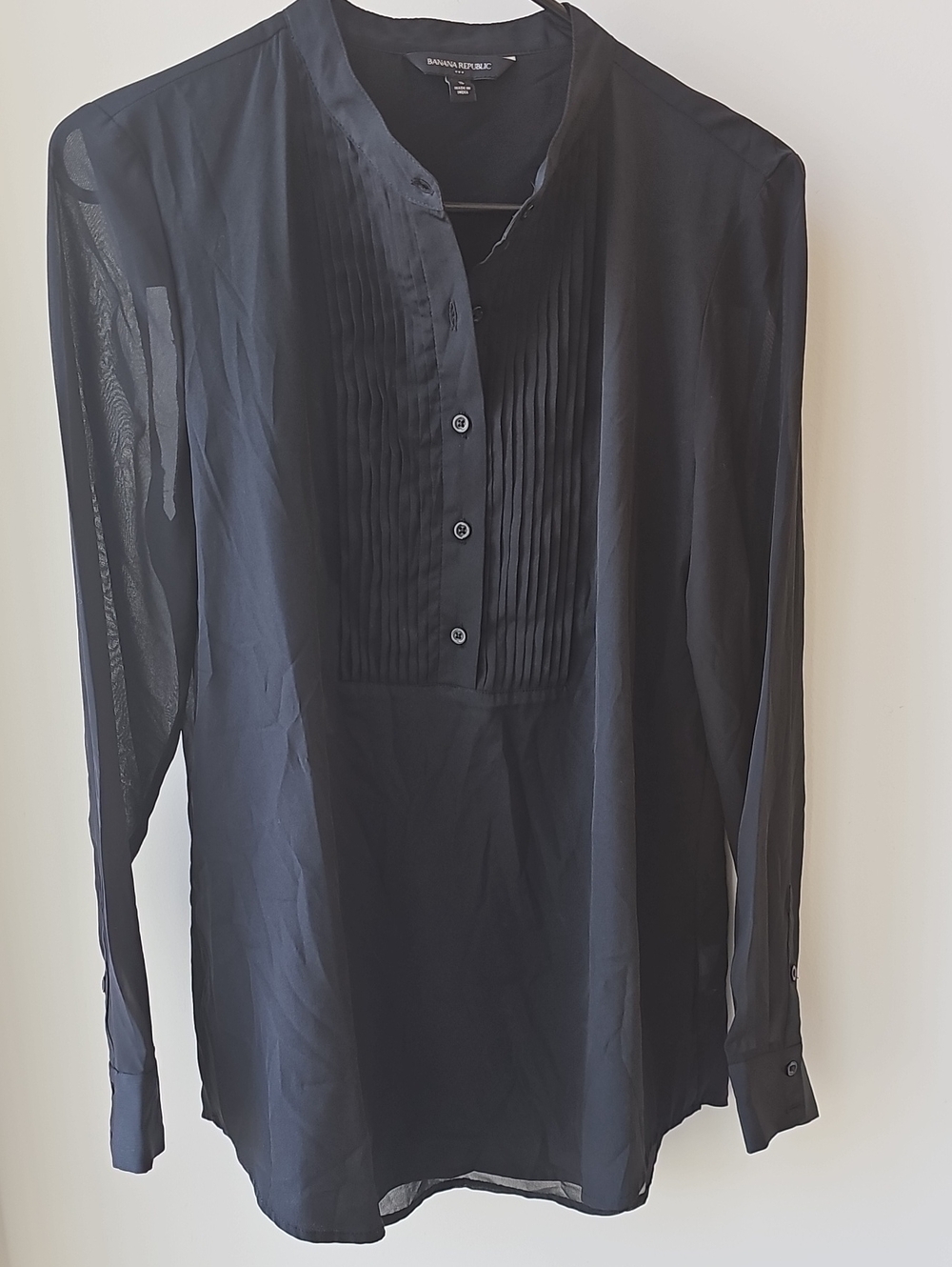 Banana Republic Black Pleated-Front Long Sleeve Shirt